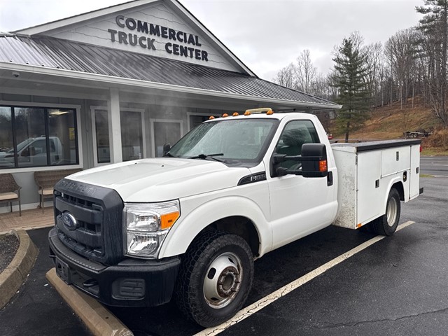 Ford F-350 Utility in 