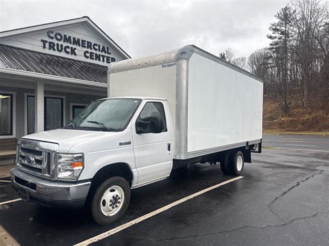 2019 Ford E450 14' Box Truck