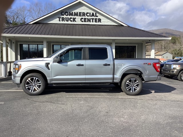 2023 Ford F-150 XL's photo