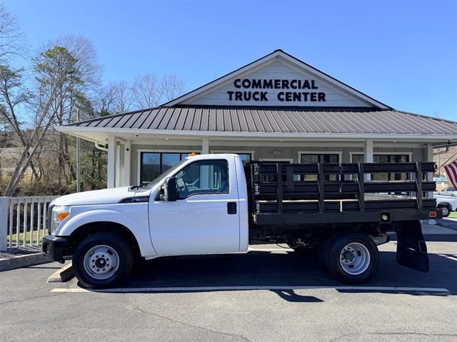 2016 Ford F-350 Super Duty Chassis Cab XL