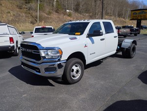 2022 RAM 3500 Flatbed Crew Cab 4WD DRW for sale by dealer