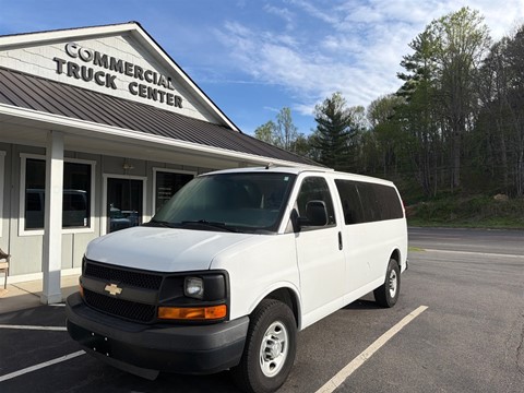 2016 Chevrolet Express 12 Passenger LS 2500