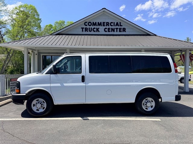 2016 Chevrolet Express Passenger LS
