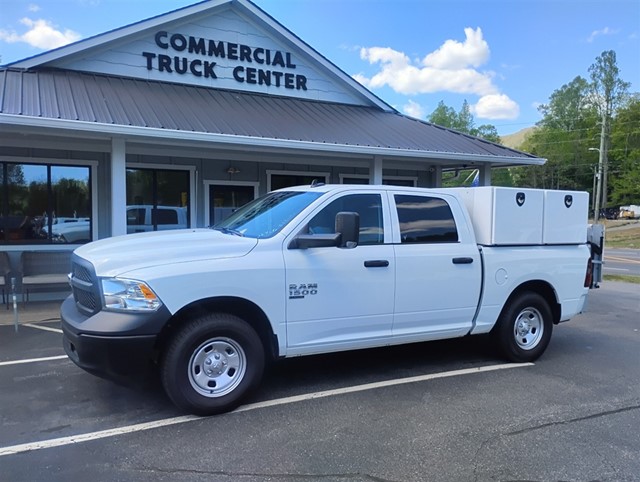RAM 1500 Classic with Boxes and Liftgate Tradesman Cre in 
