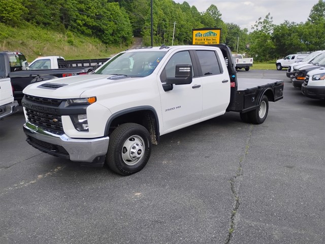 Chevrolet Silverado 3500HD Flatbed Work Truck Crew Cab Long in 