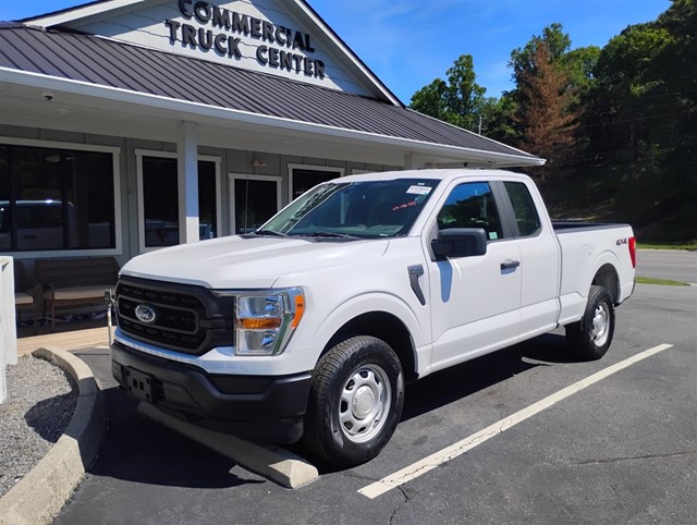 Ford F-150 XL SuperCab 6.5-ft. Bed 4WD in 