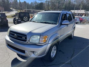 Picture of a 2004 TOYOTA SEQUOIA SR5