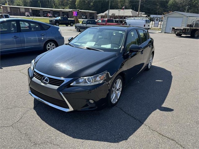 LEXUS CT200H in Franklin