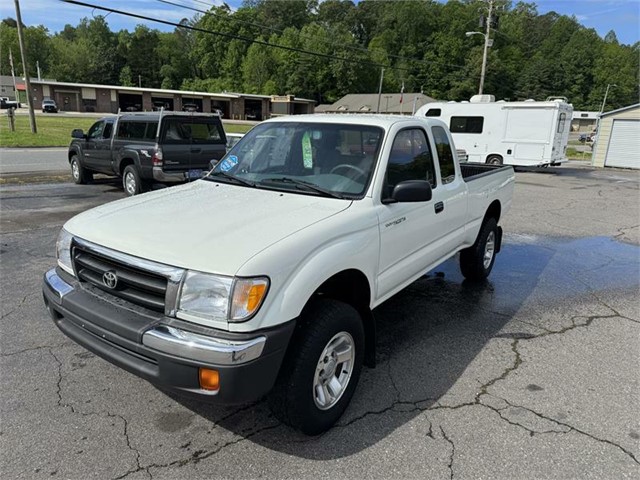 Toyota Tacoma Xtracab 4WD in Franklin