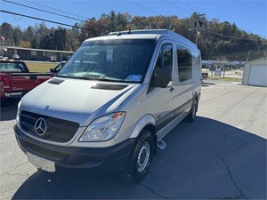 Picture of a 2010 Mercedes-Benz Sprinter 2500 144-in. WB