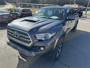 Picture of a 2016 Toyota Tacoma SR5 Double Cab