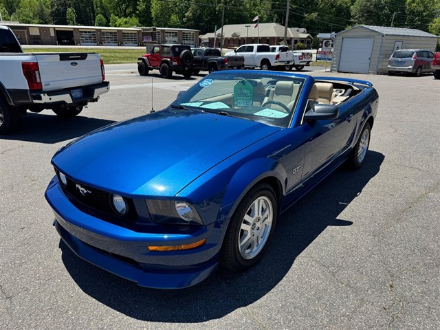 Picture of a used 2008 Ford Mustang GT Premium Convertible