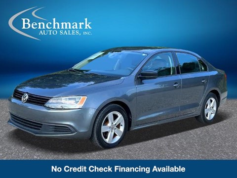 2013 Volkswagen Jetta 2.0L 4dr Sedan 6A