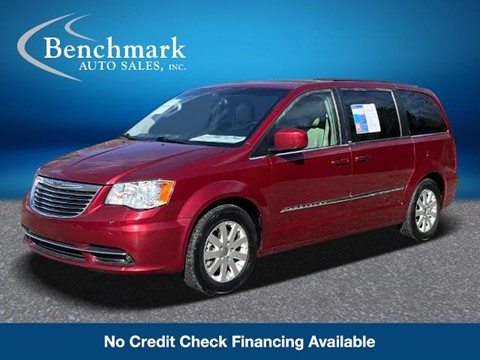 2012 Chrysler Town and Country Touring 4dr Mini-Van