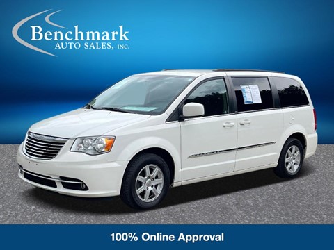 2012 Chrysler Town and Country Touring 4dr Mini-Van