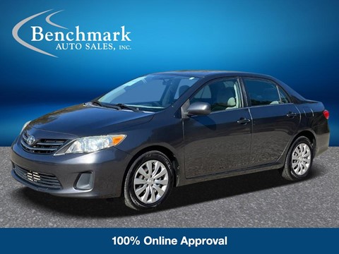 2013 Toyota Corolla LE 4dr Sedan