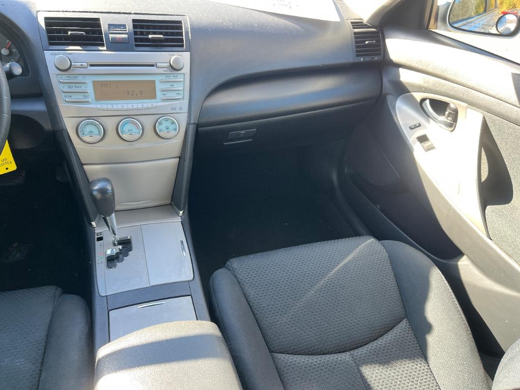 2007 Toyota Camry LE photo 24