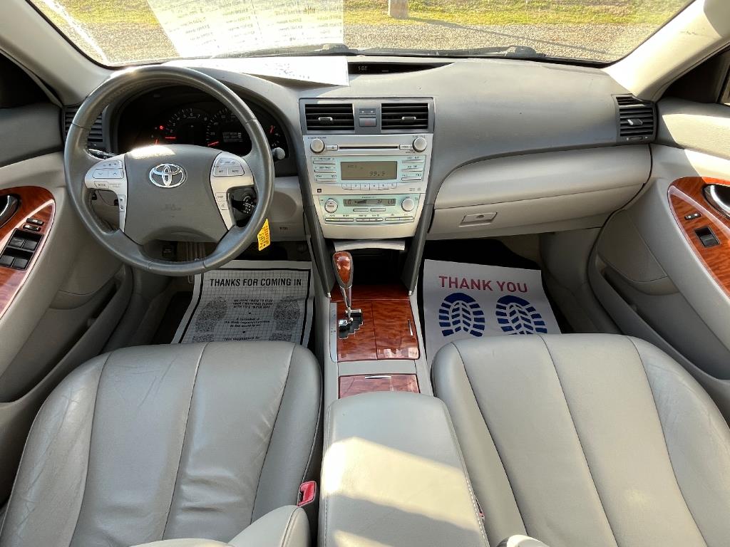 2008 Toyota Camry LE photo 20