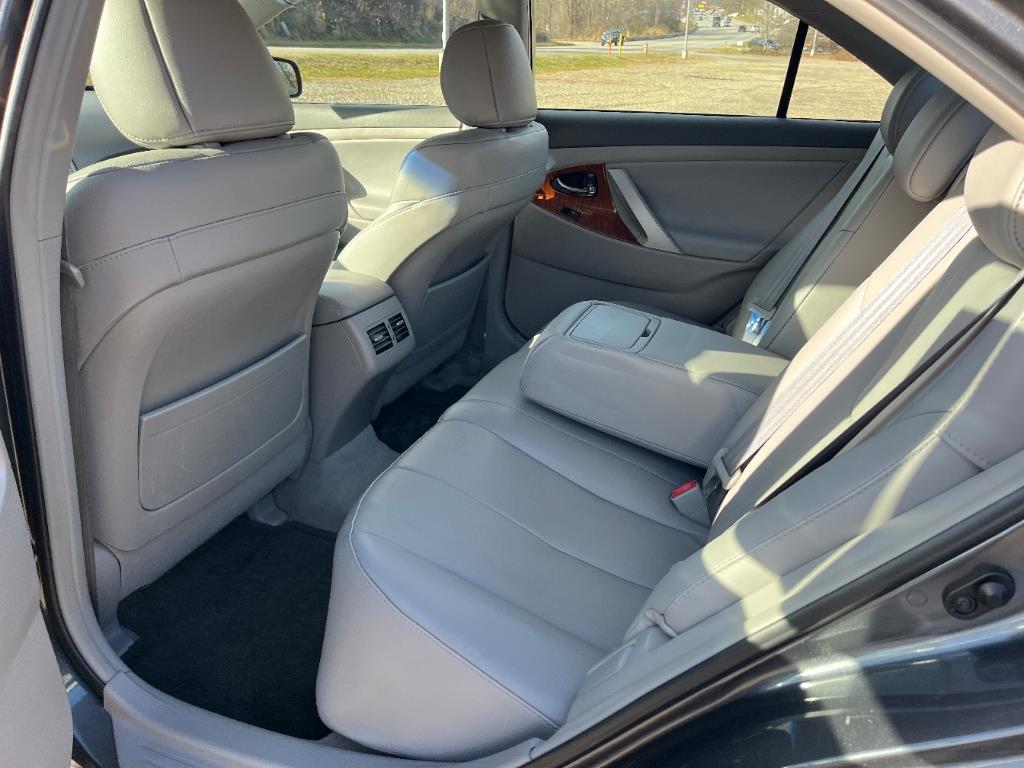 2008 Toyota Camry LE photo 30