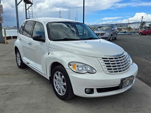 Picture of a 2010 Chrysler PT Cruiser Classic