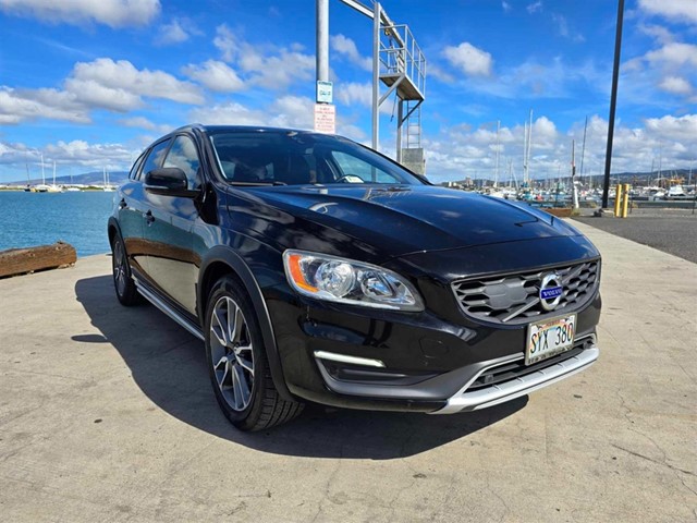 Volvo V60 Cross Country T5 in Honolulu