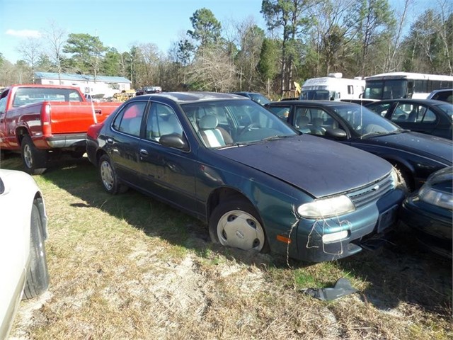 1996 NISSAN ALTIMA XE/GXE/SE/GLE for sale by dealer