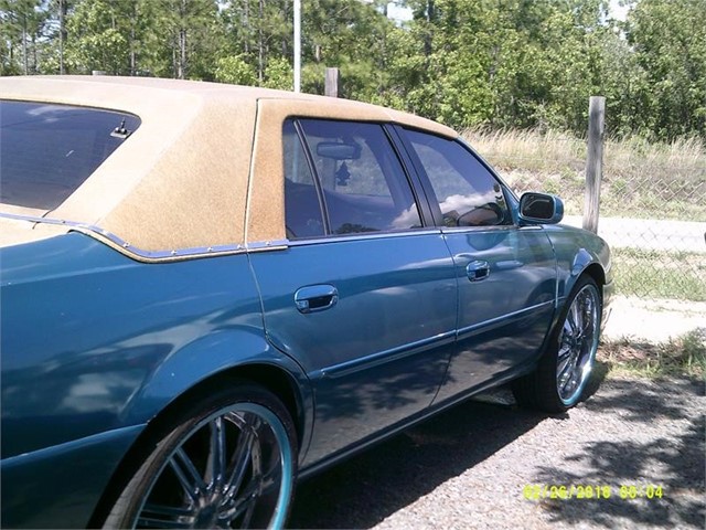2001 CADILLAC DEVILLE DHS for sale by dealer