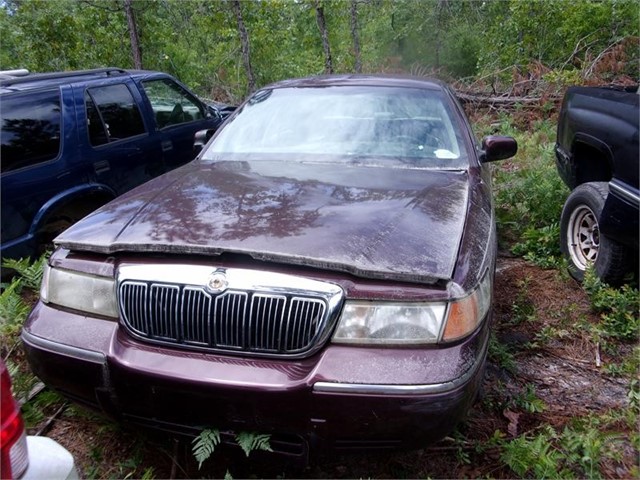 2001 MERCURY GRAND MARQUIS GS for sale by dealer