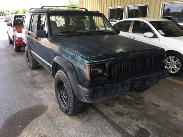 1995 JEEP CHEROKEE SE for sale by dealer