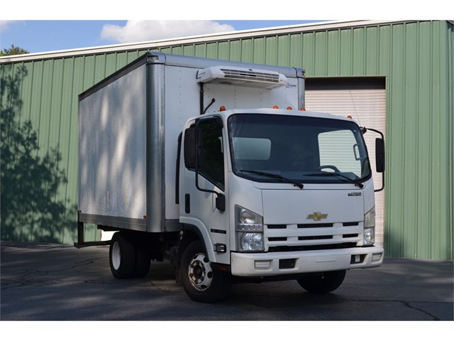 2009 Chevrolet W3500 Box Truck Refrigerated for sale by dealer