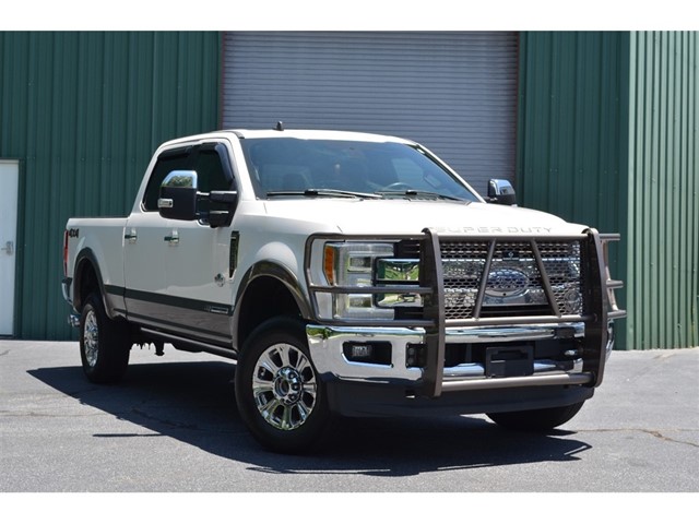 Click to view 52 pictures of this 2019 Ford F-250 SD King Ranch Crew Cab 4WD 2019 Ford F-250 SD King Ranch Crew Cab 4WD for sale by dealer