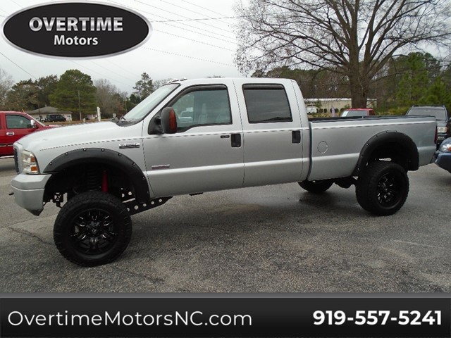 Ford F-350 SD Lariat Crew Cab Long Bed 4WD in Raleigh