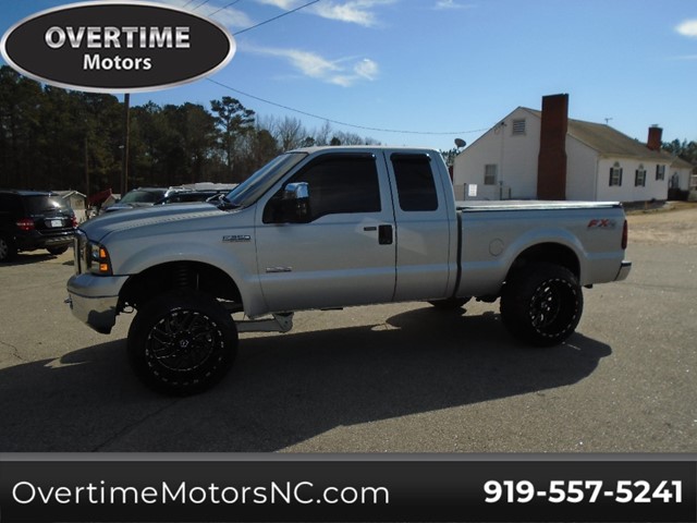 Ford F-250 SD XLT SuperCab 4WD in Raleigh