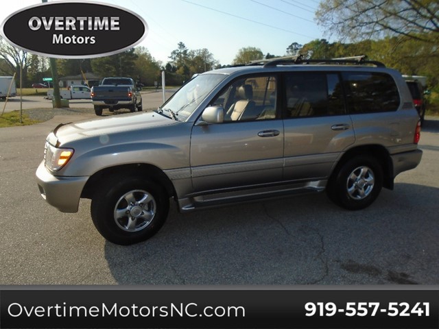 Toyota Land Cruiser 4WD in Raleigh