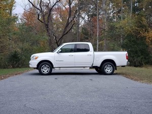 Picture of a 2006 Toyota Tundra SR5 Double Cab 4WD