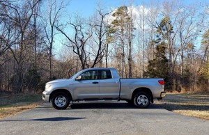 Picture of a 2008 Toyota Tundra SR5 Double Cab 5.7L 4WD