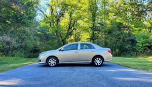Picture of a 2009 Toyota Corolla Base 4-Speed AT