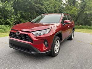 Picture of a 2019 Toyota RAV4 XLE
