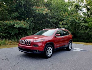 Picture of a 2016 Jeep Cherokee Latitude 4WD
