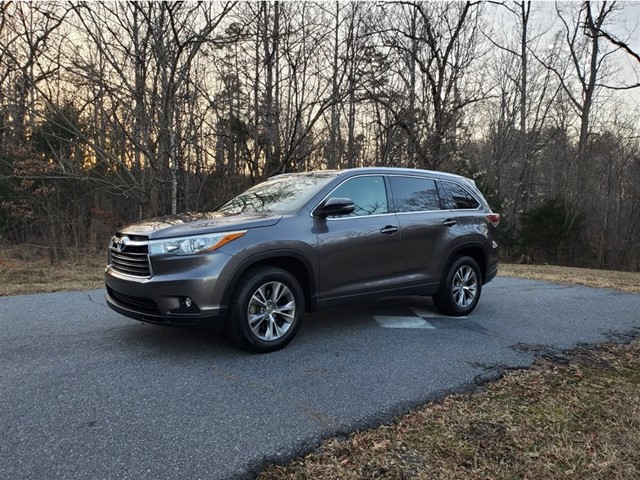 Toyota Highlander XLE FWD V6 in Stokesdale