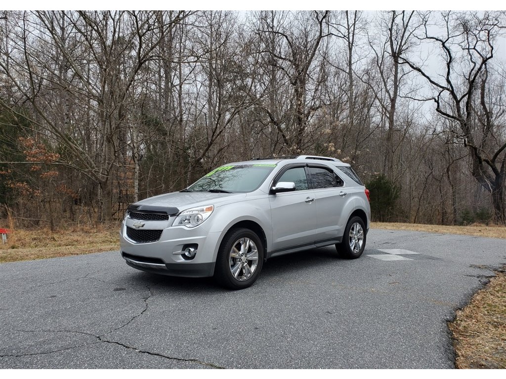 2010 Chevrolet Equinox LTZ's photo
