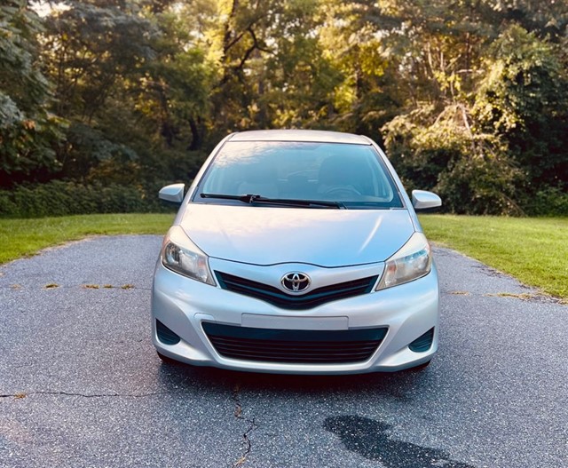Toyota Yaris LE 5-Door AT in Stokesdale