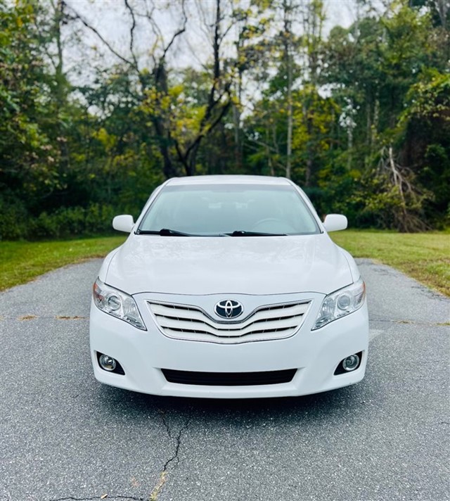 Toyota Camry SE 6-Spd MT in Stokesdale