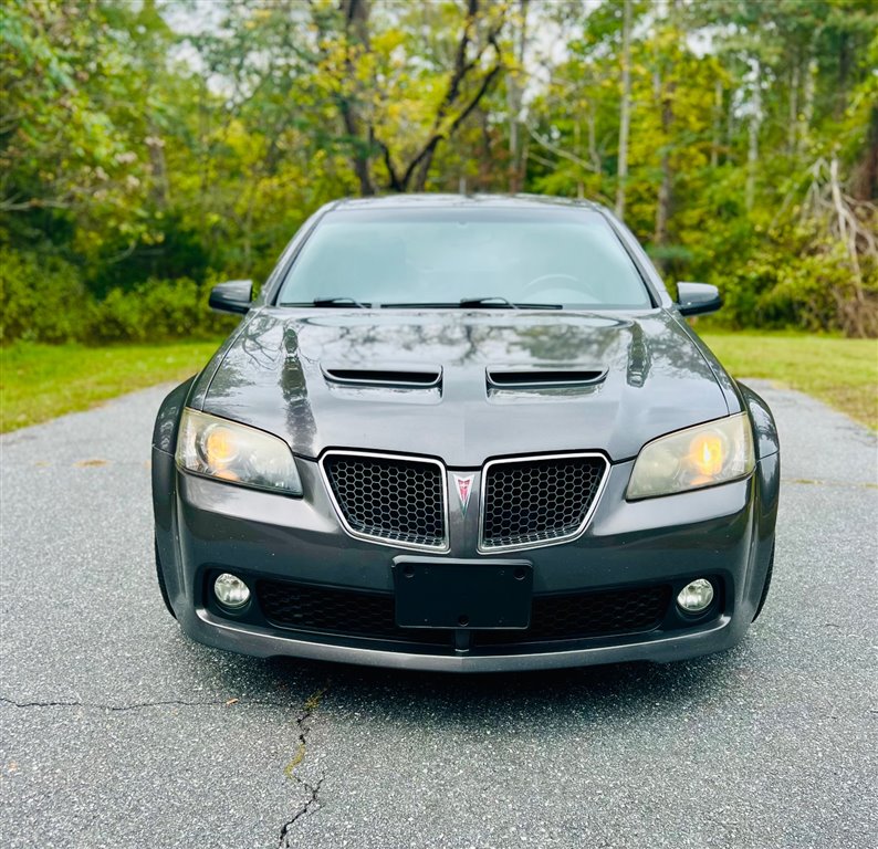 2009 Pontiac G8 Base's photo