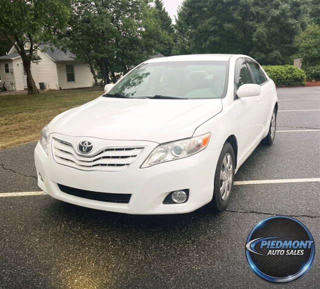 Toyota Camry SE 6-Spd MT in Stokesdale
