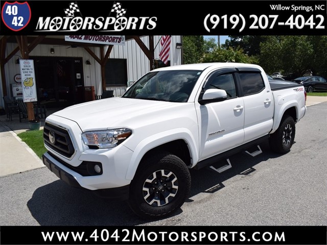 TOYOTA TACOMA SR5 Double Cab 4WD in Willow Springs