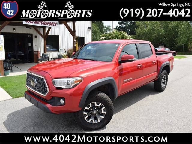 TOYOTA TACOMA SR5 Double Cab V6 4WD in Willow Springs