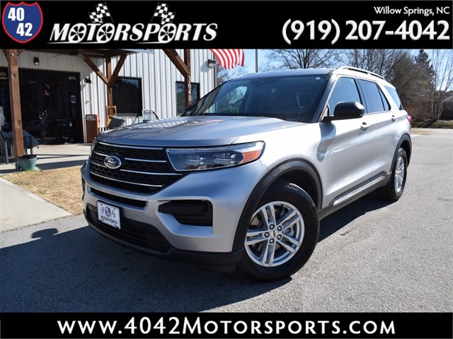 FORD EXPLORER XLT in Willow Springs