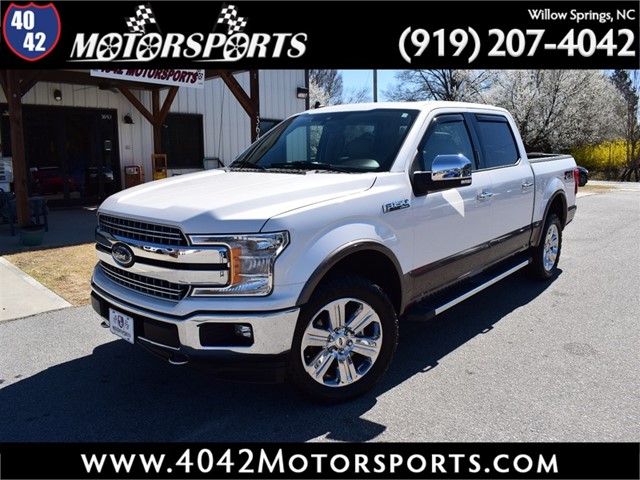 FORD F-150 Lariat SuperCrew 4WD in Willow Springs