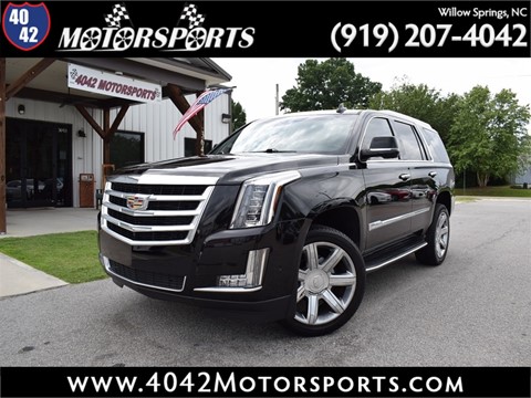 2017 CADILLAC ESCALADE Luxury